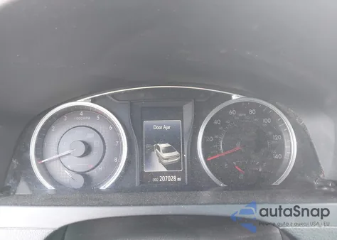 2015 Toyota Camry Se z USA, uszkodzony, nr VIN 4T1BF1FK3FU931708